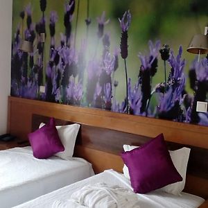 Quarto com cama king
